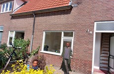 Afbeelding 1 van Moederdag met nieuwe huurder Nathalie