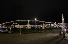 Afbeelding 5 van De Almelose kerstman op het Vinkenplein